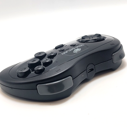 Sega Saturn 2.4GHz Wireless 8-Button Controller Black - Retro-Bit®