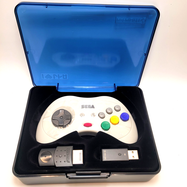 Sega Saturn 2.4GHz Wireless 8-Button Controller White - Retro-Bit®