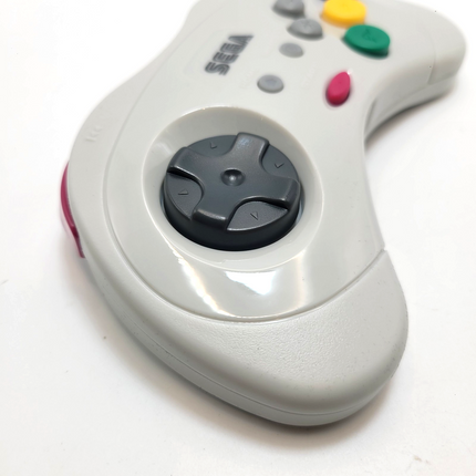 Sega Saturn 2.4GHz Wireless 8-Button Controller White - Retro-Bit®