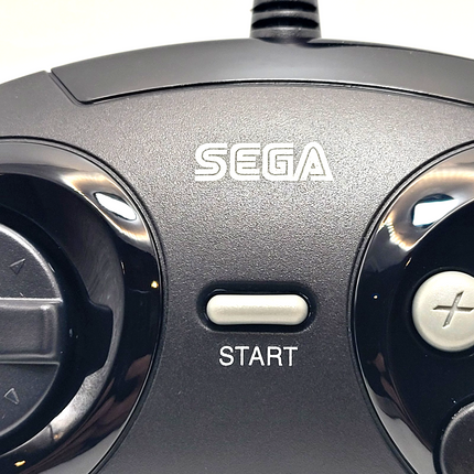 Sega Genesis Wired Controller (Black) - Retro-Bit®